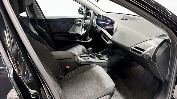 BMW 120 3 of 5