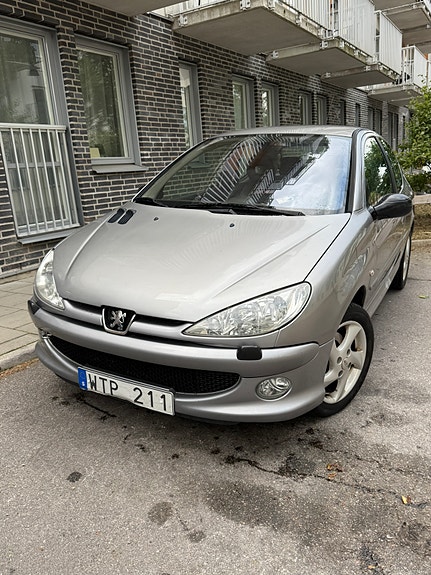 Peugeot 206 3 of 5