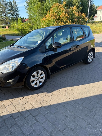 Opel Meriva 2 of 5