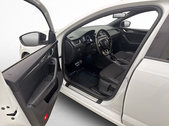Skoda Octavia RS 11 of 30