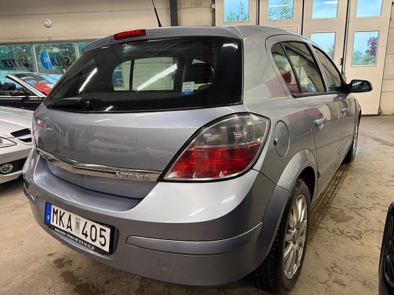 Opel Astra 7 of 8