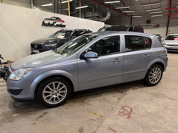 Opel Astra 4 of 5