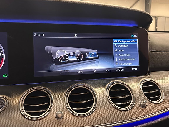 Mercedes-Benz E220 24 of 30