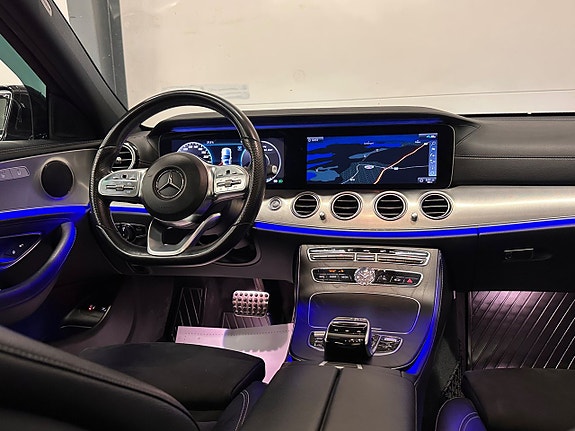 Mercedes-Benz E220 19 of 30