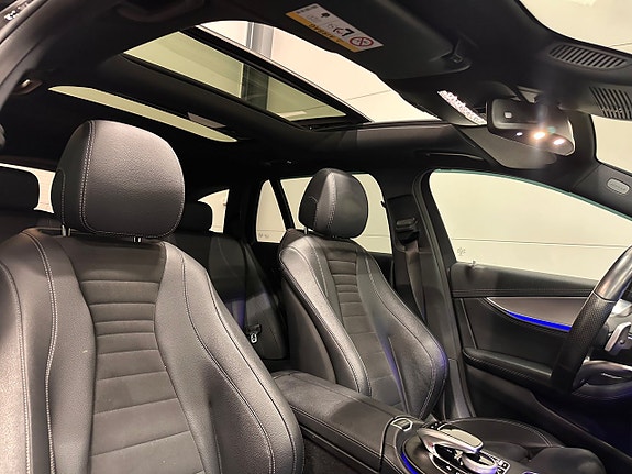 Mercedes-Benz E220 7 of 30