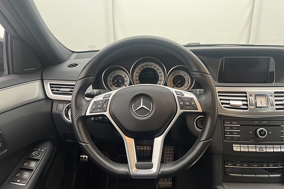 Mercedes-Benz E220 5 of 5