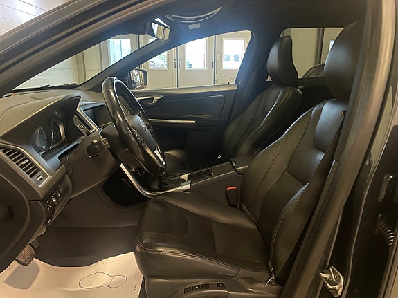 Volvo XC60 12 of 26