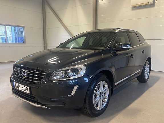 Volvo XC60 3 of 5