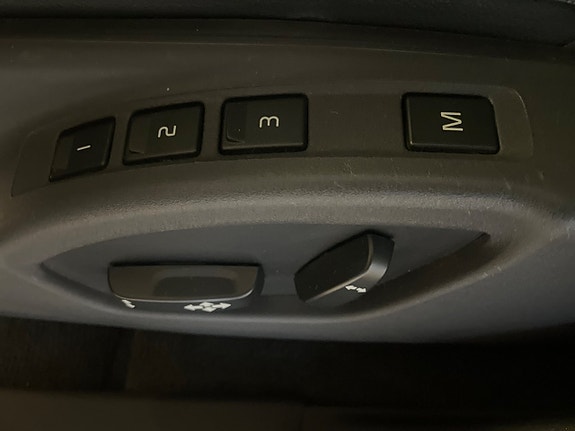 Volvo XC60 17 of 26