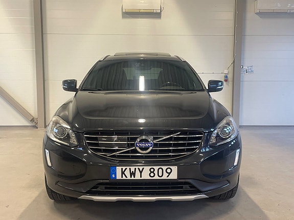 Volvo XC60 4 of 5