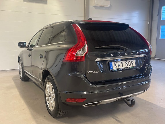 Volvo XC60 8 of 26