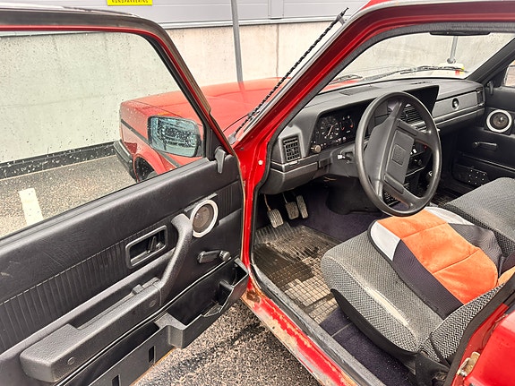 Volvo 240 5 of 5