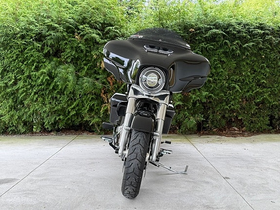 Harley-Davidson Electra Glide/ Streetglide 3 of 5