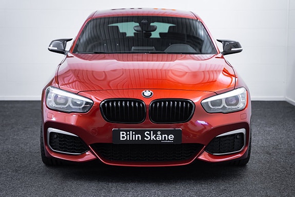 BMW M140i 4 of 5