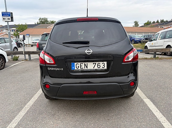 Nissan Qashqai+2 3 of 5