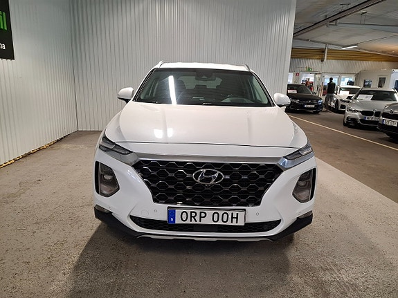 Hyundai Santa Fe 2 of 5
