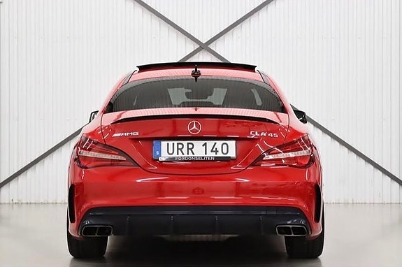 Mercedes-Benz CLA45 4 of 5
