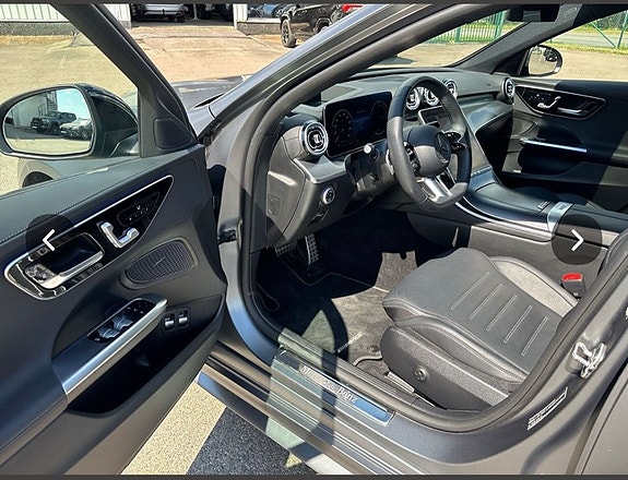 Mercedes-Benz C300 15 of 27