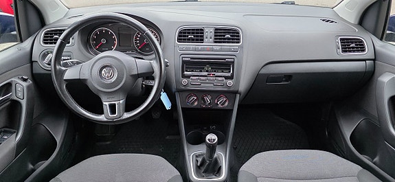 Volkswagen Polo 11 of 22