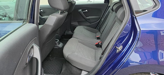 Volkswagen Polo 10 of 22