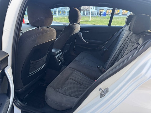 BMW 116i 11 of 12