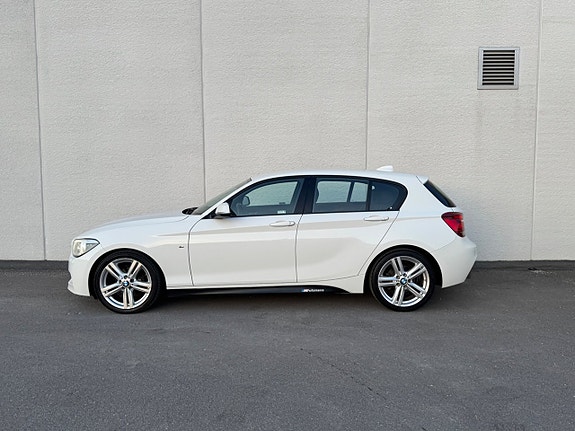 BMW 116i 7 of 12