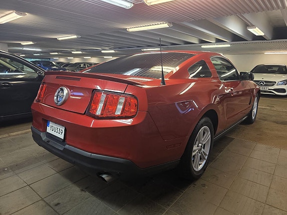 Ford Mustang 5 of 5