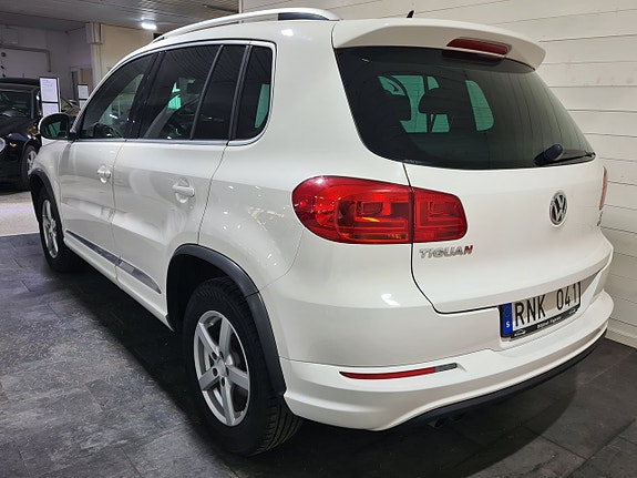 Volkswagen Tiguan 5 of 5