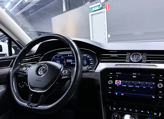 Volkswagen Passat 3 of 5