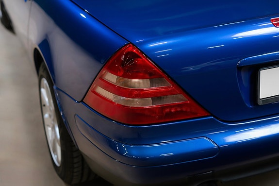 Mercedes-Benz SLK200 12 of 24