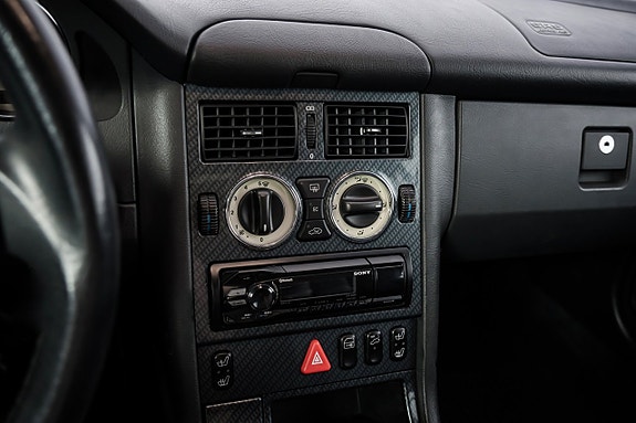 Mercedes-Benz SLK200 17 of 24