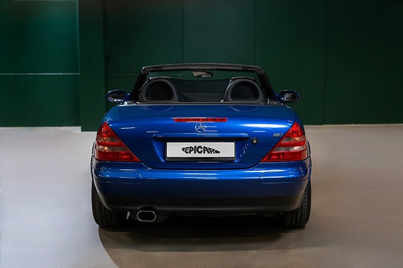 Mercedes-Benz SLK200 8 of 24