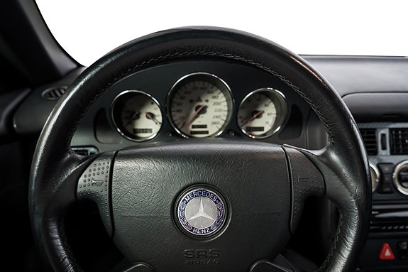 Mercedes-Benz SLK200 15 of 24