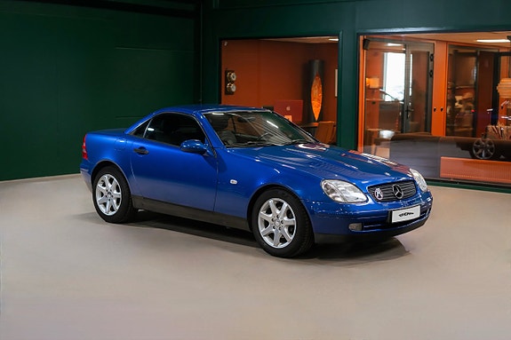 Mercedes-Benz SLK200 5 of 24