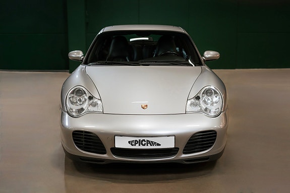 Porsche 911 Carrera 4S 7 of 24
