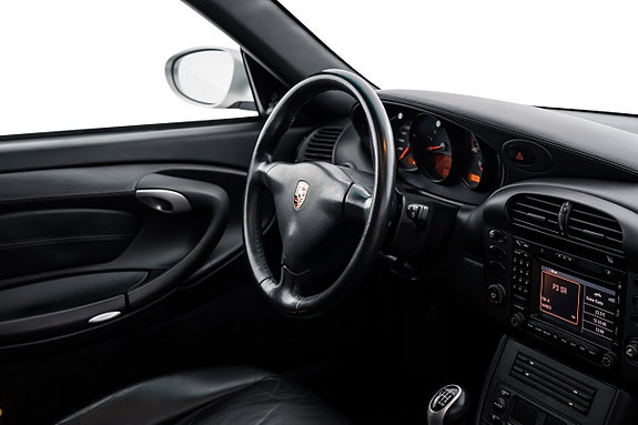 Porsche 911 Carrera 4S 20 of 24