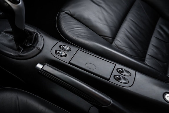 Porsche 911 Carrera 4S 18 of 24
