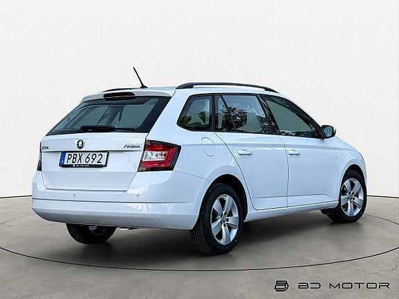 Skoda Fabia 3 of 5