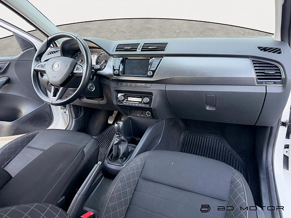 Skoda Fabia 11 of 17