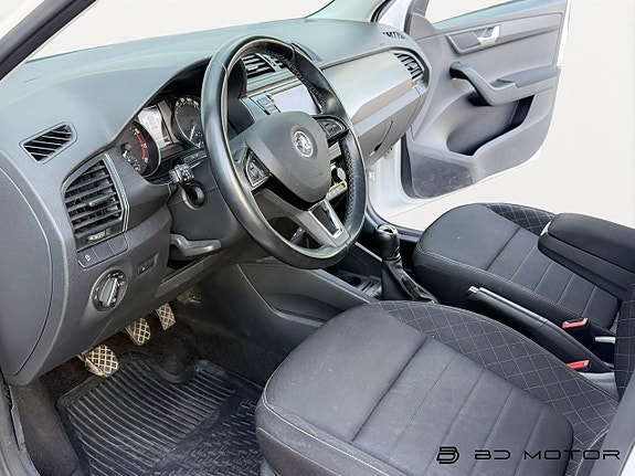 Skoda Fabia 12 of 17