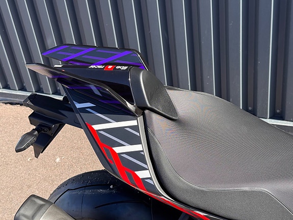 Aprilia Tuono 1100 Factory Indigo shakedown 3 of 5