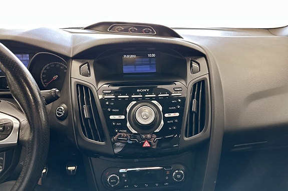 Ford Focus 11 of 18