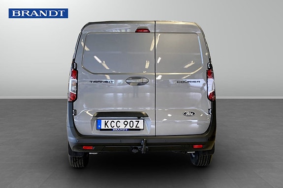 Ford Transit Courier 8 of 24