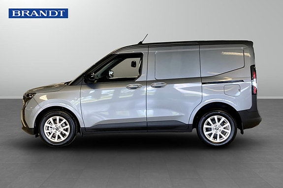 Ford Transit Courier 6 of 24