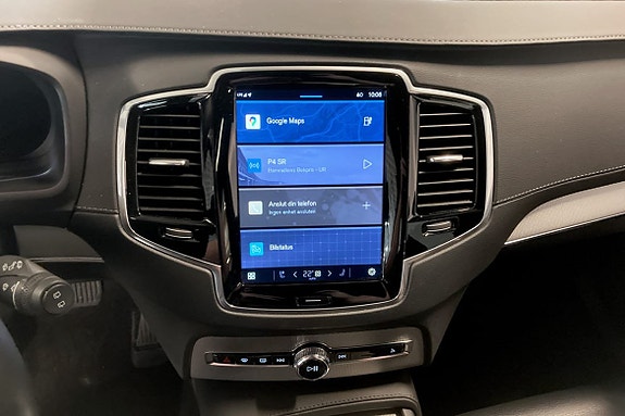 Volvo XC90 11 of 19