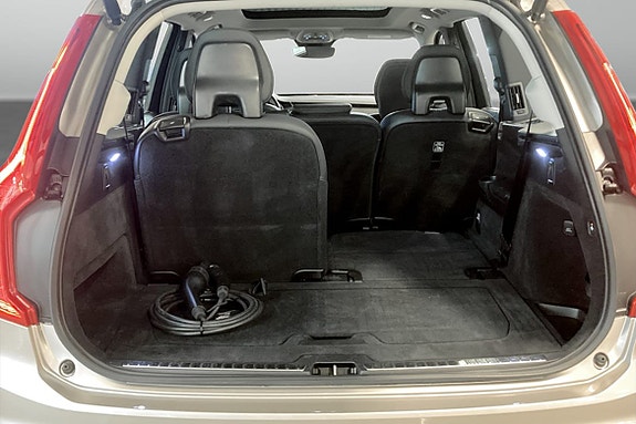 Volvo XC90 17 of 19