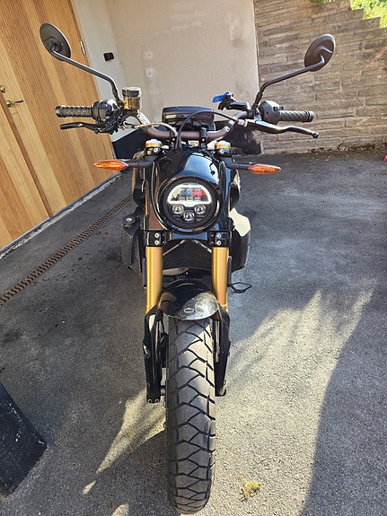 INDIAN FTR 1200 S 4 of 8