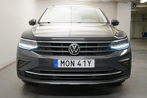 Volkswagen Tiguan 12 of 13