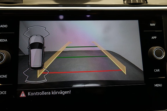 Volkswagen Tiguan 10 of 13