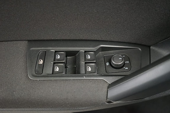 Volkswagen Tiguan 9 of 13
